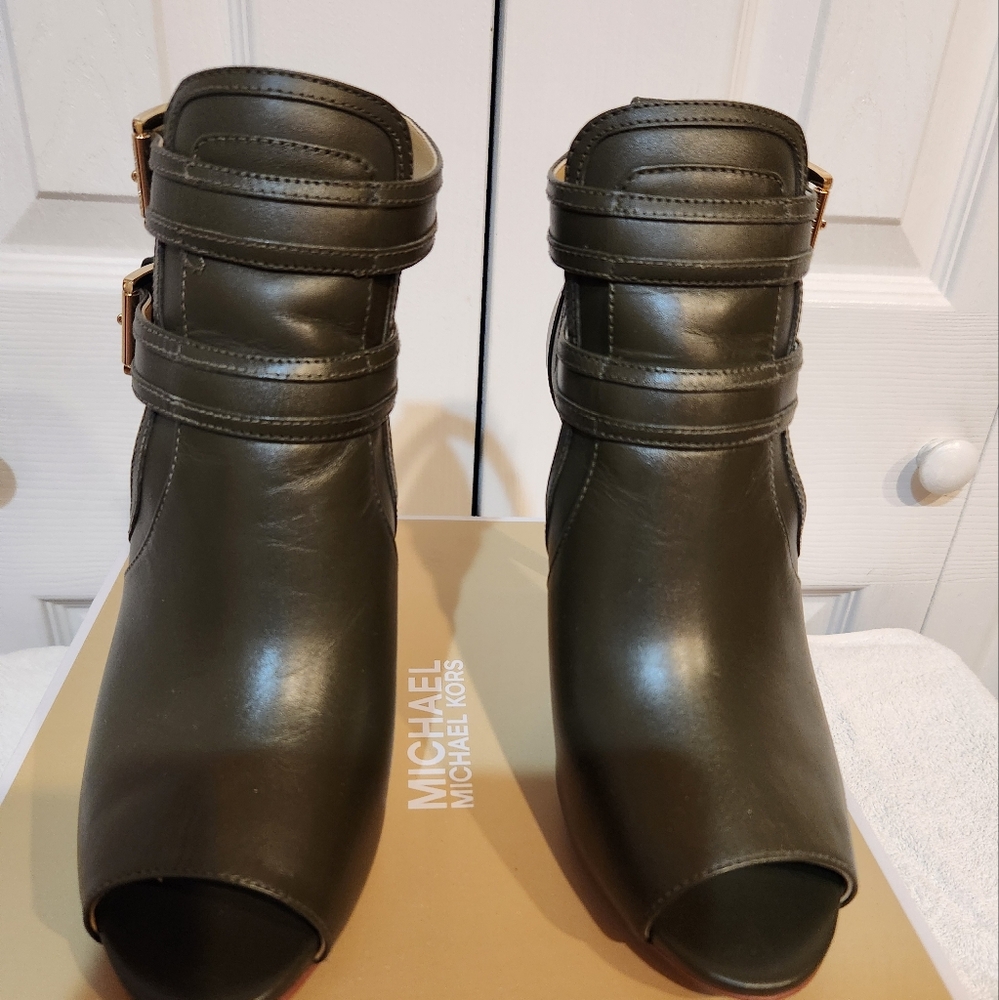 Michael Kors Black Leather Ankle Boots - Picture 2 of 5